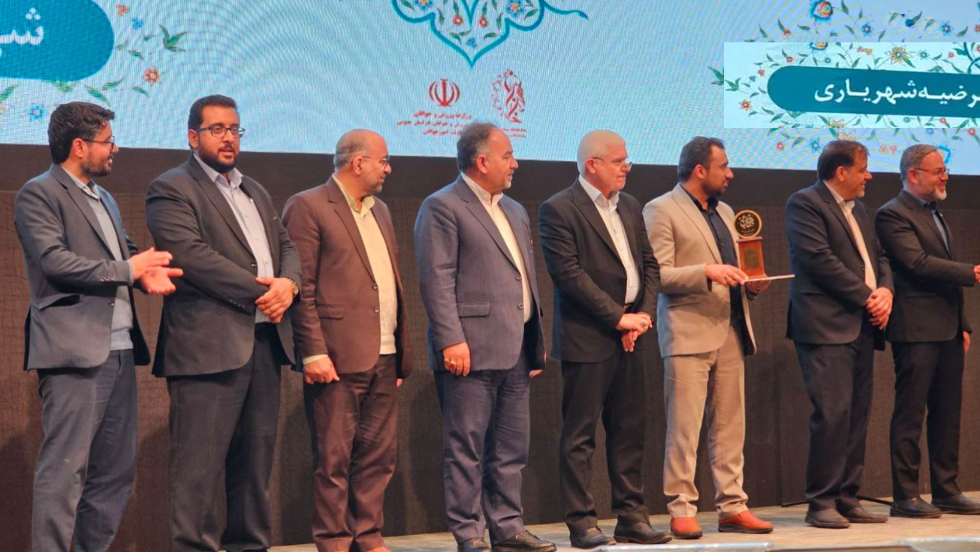 روابط عمومی سازمان همیاری شهرداری جوان برترسال در حوزه عمومی